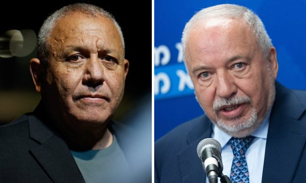 Liberman accuses Eisenkot of seeking to form unity government with Likud: ‘He’s Gantz 2’