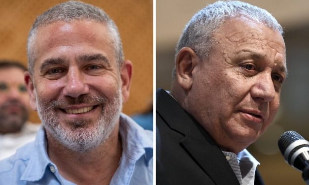 Pro-Netanyahu pundit calls Eisenkot a ‘monkey,’ appearing to slur his Sephardi heritage