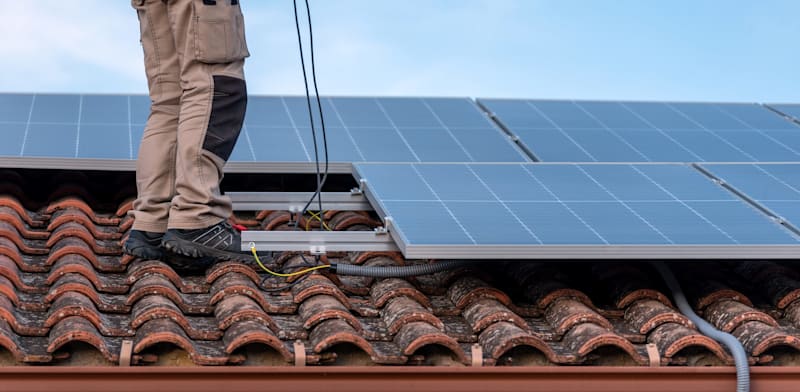 Rooftop solar panel electricity rates to fall sharply